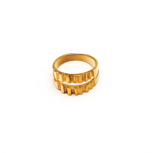 Matata Ribbed Double Band Ring